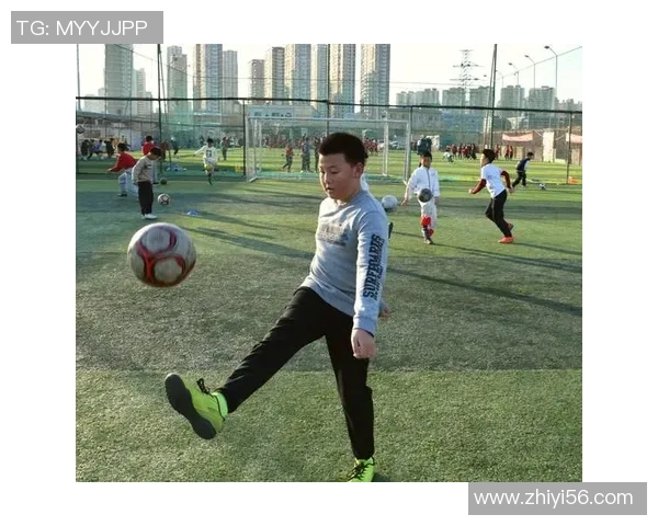 鞠进足球：探索中国足球的未来发展与青训体系的创新之路